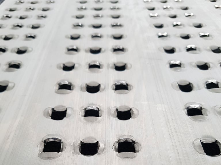 Side Tipping Beavertail